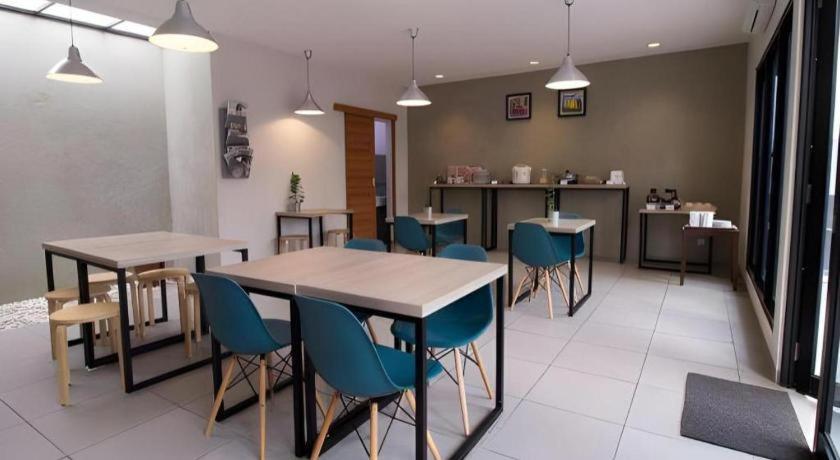 Casa Living Setiabudi Jakarta Exterior photo